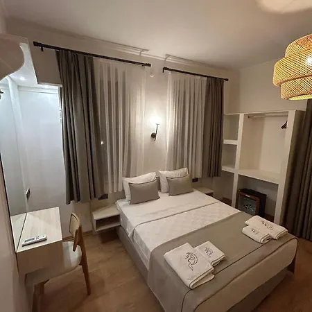 La Luna Nueva Otel